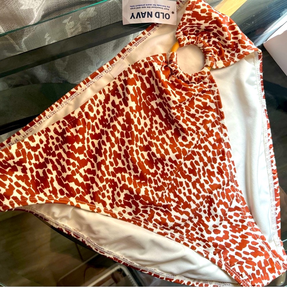 NWT Old Navy Brown and White Patterned Swim Bottoms. Size small
